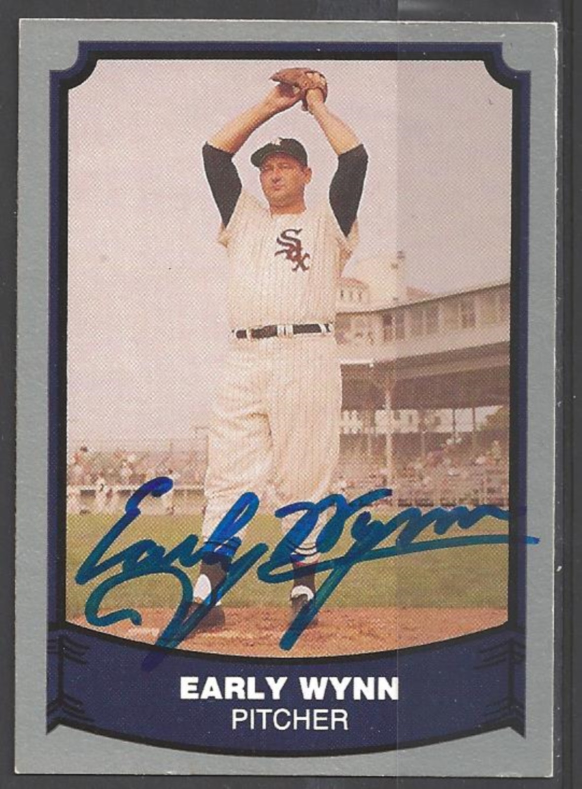 Early Wynn baseball card